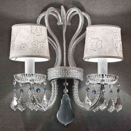 Ädel vägglampa Galà i silver med två ljuskällor
