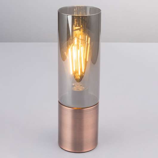 Annika – cylindrisk bordslampa i koppar