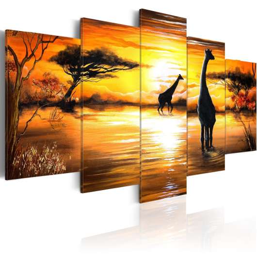 Canvas Tavla - Giraffer vid vattenhål - 100x50